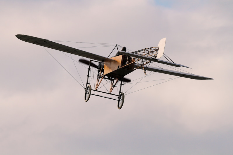 Quando è nato il primo aereo della storia?